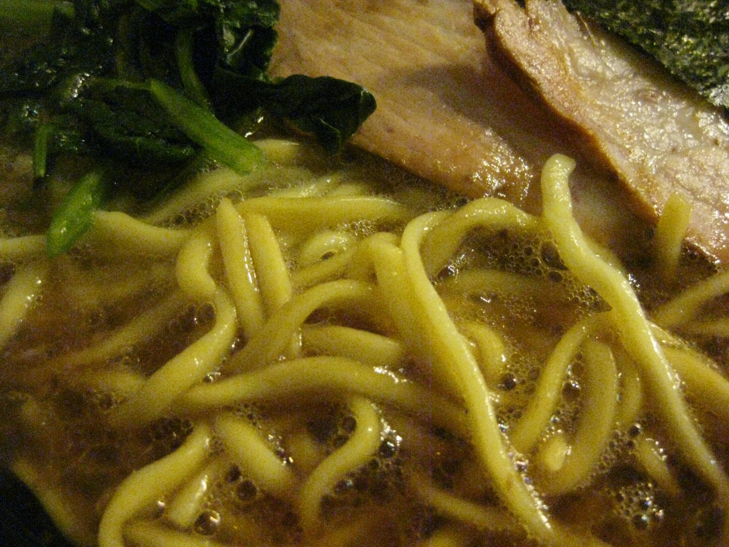 横浜 家系総本山 ラーメン 吉村家 ラーメン