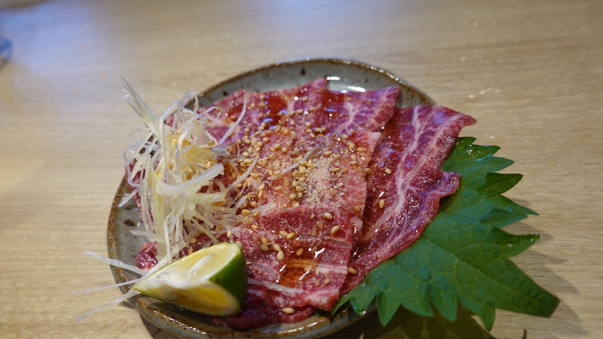 京橋 焼肉・ホルモン 踊ル 生ツラミ