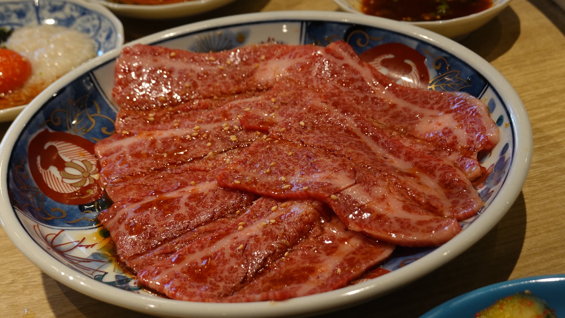 京橋 焼肉・ホルモン 踊ル 和牛とろろすき焼きサーロイン