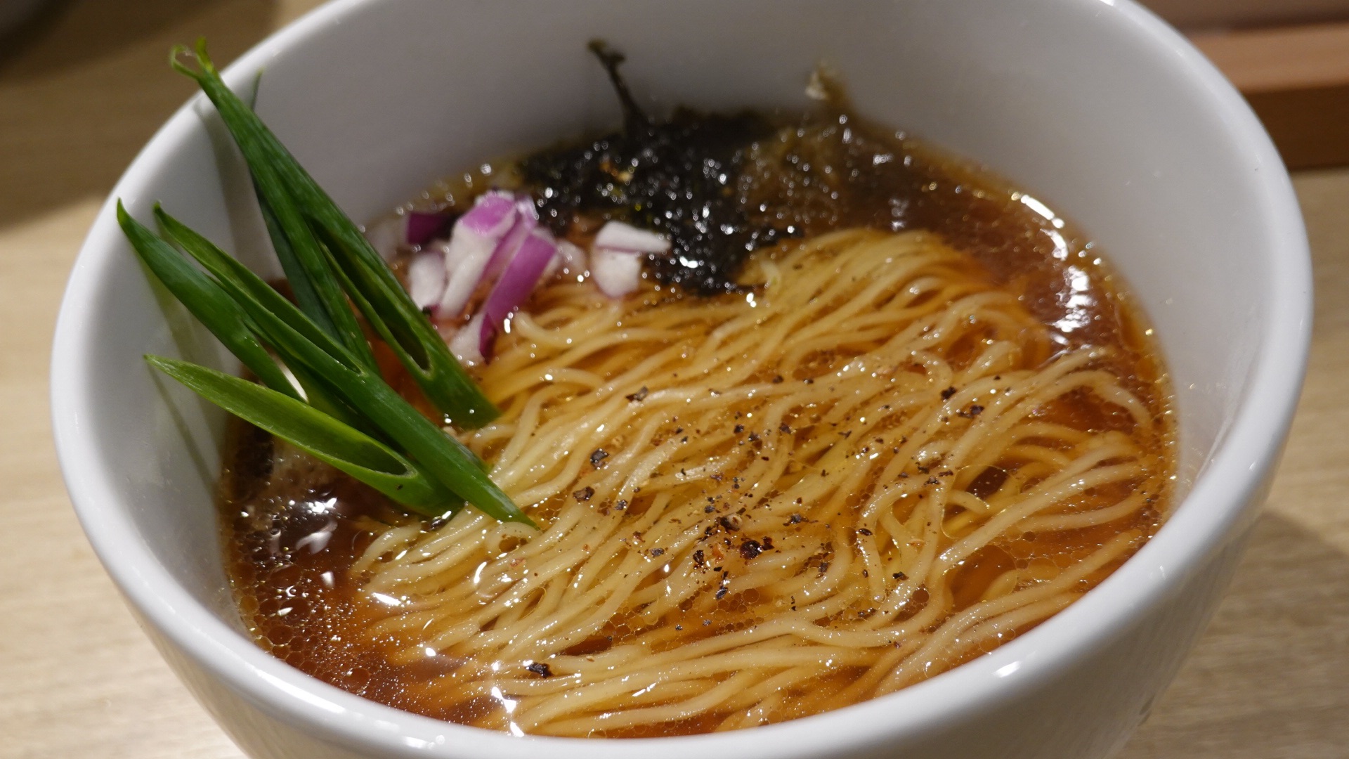 京橋 焼肉・ホルモン 踊ル 中華そば