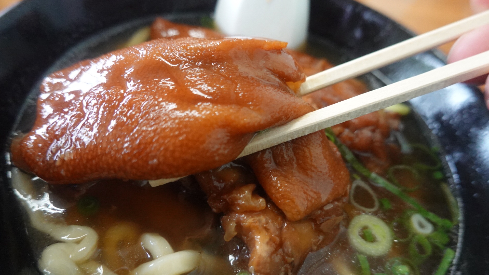 糸満市 南部そば てびちそば