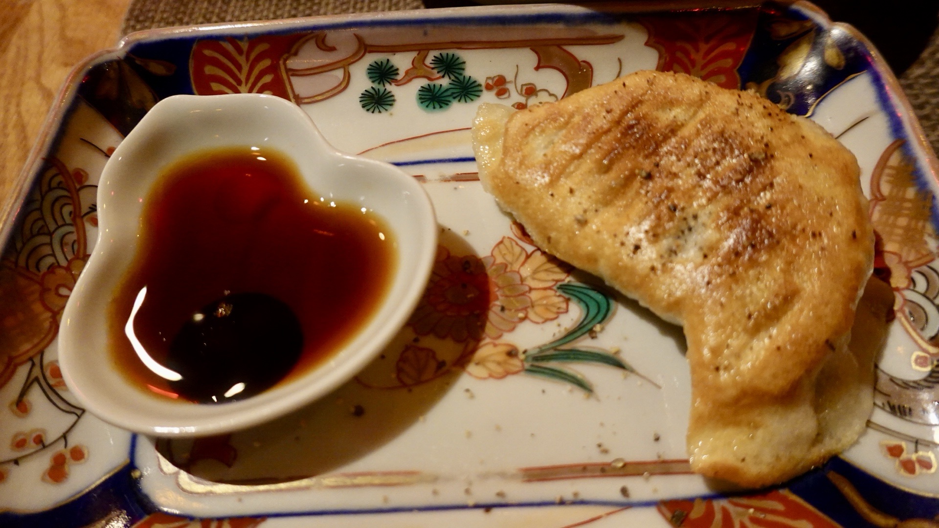 神奈川県 藤沢市 fu-fu shisen(フーフーシセン) 肉を使わない四川料理 キノコの焼餃子 品川イッコー