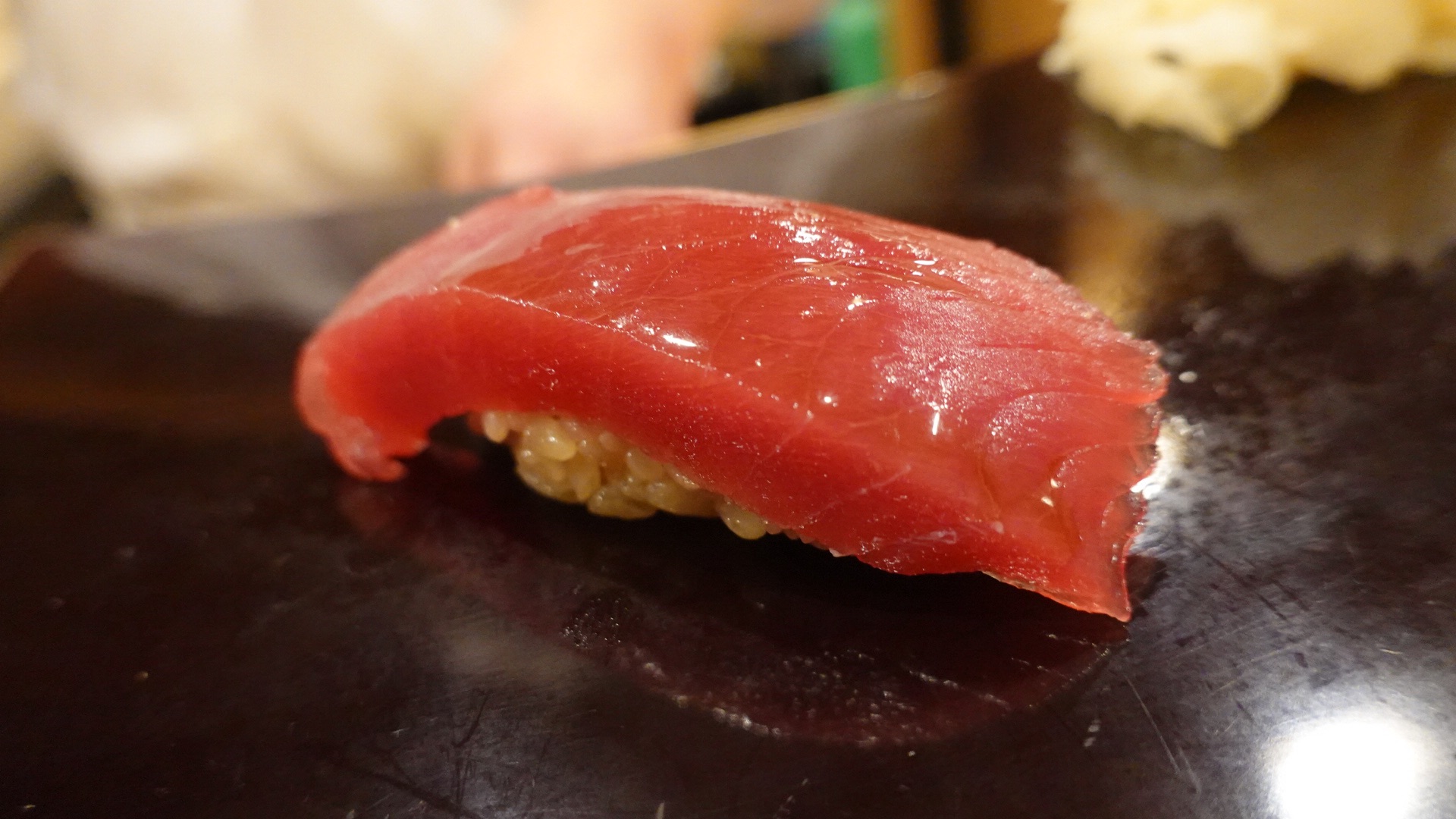 神奈川県 横浜市 関内 なか條 日本最高峰は、なか條に集まる。ピンネタが集まる日本屈指の鮨屋の超名店 寿司 赤身 品川イッコー