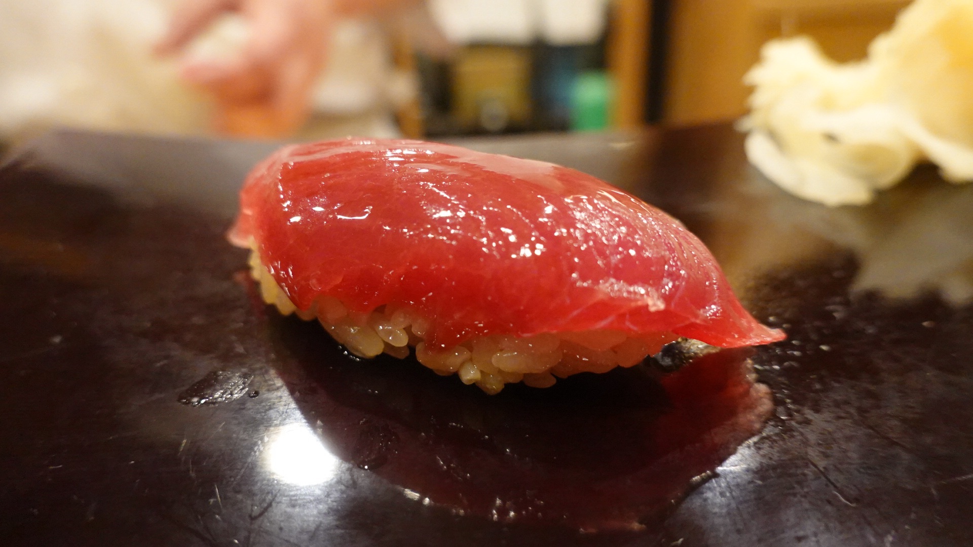 神奈川県 横浜市 関内 なか條 日本最高峰は、なか條に集まる。ピンネタが集まる日本屈指の鮨屋の超名店 寿司 赤身 品川イッコー