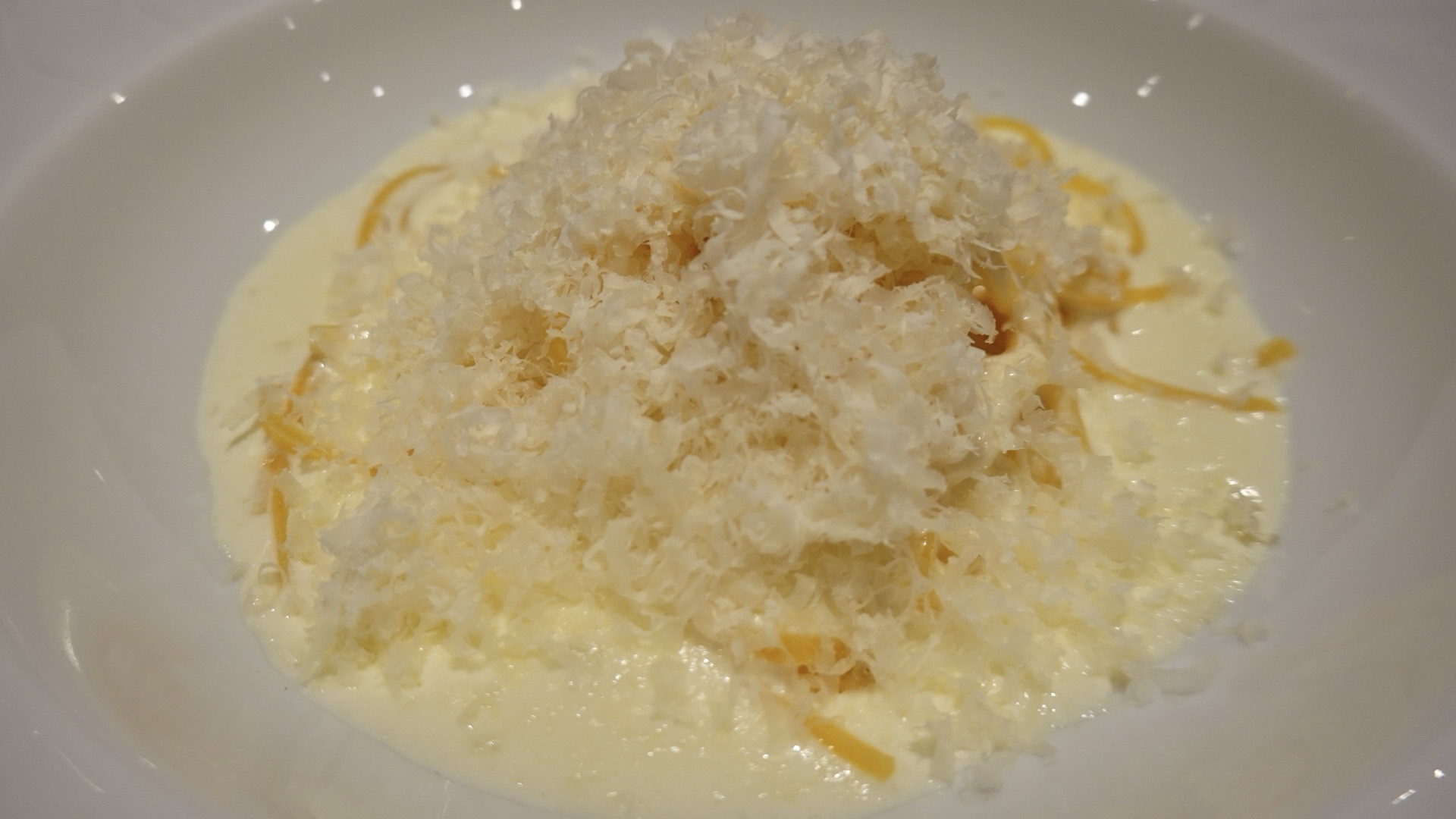 木場 commedia チーズのタリオリーニ