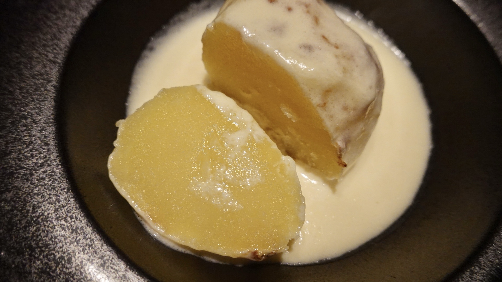 熱海 LAT.34°N by 蒼 雪室2年熟成きたあかりのグラタン