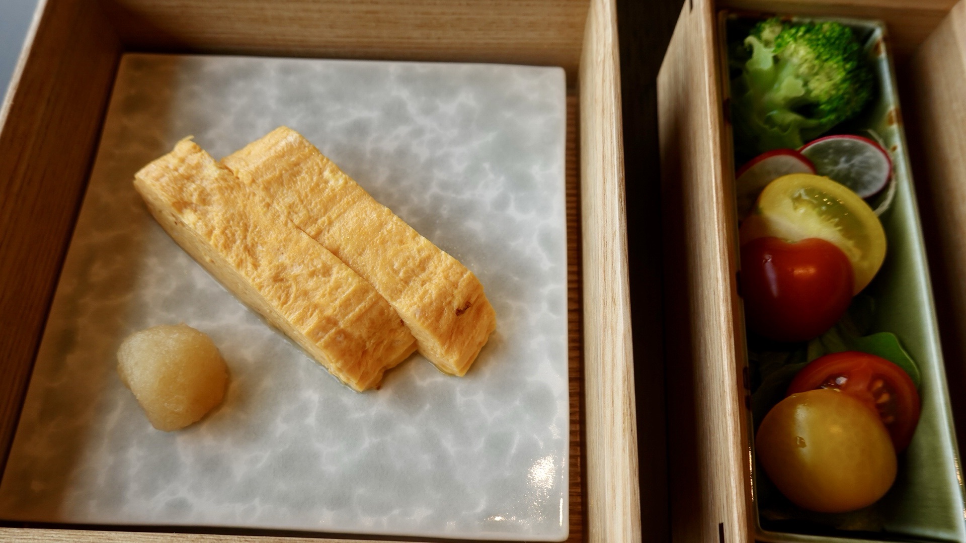 熱海 LAT.34°N by 蒼 出汁巻き玉子と静岡お野菜盛り合わせ