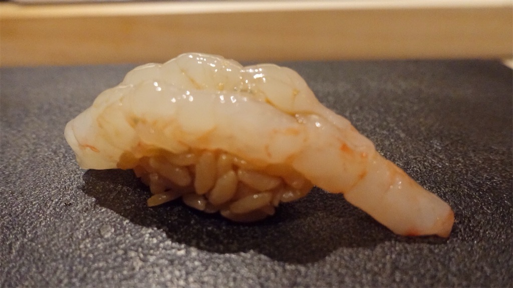 東京都 中央区 銀座 はっこく 鮨 とかみを有名店にした佐藤氏の独立店  ボタン海老 品川イッコー