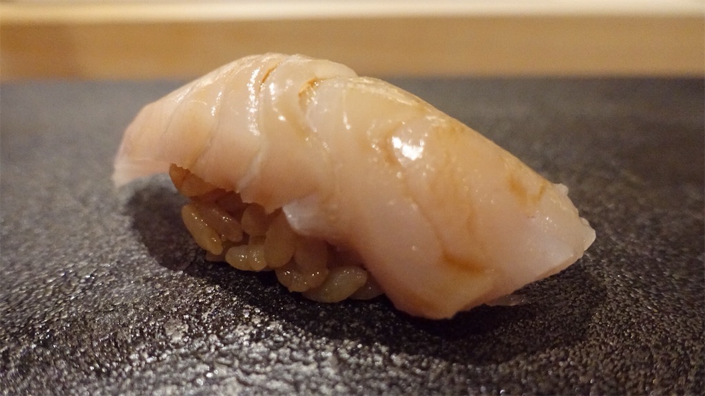 東京都 中央区 銀座 はっこく 鮨 とかみを有名店にした佐藤氏の独立店 鰆 品川イッコー