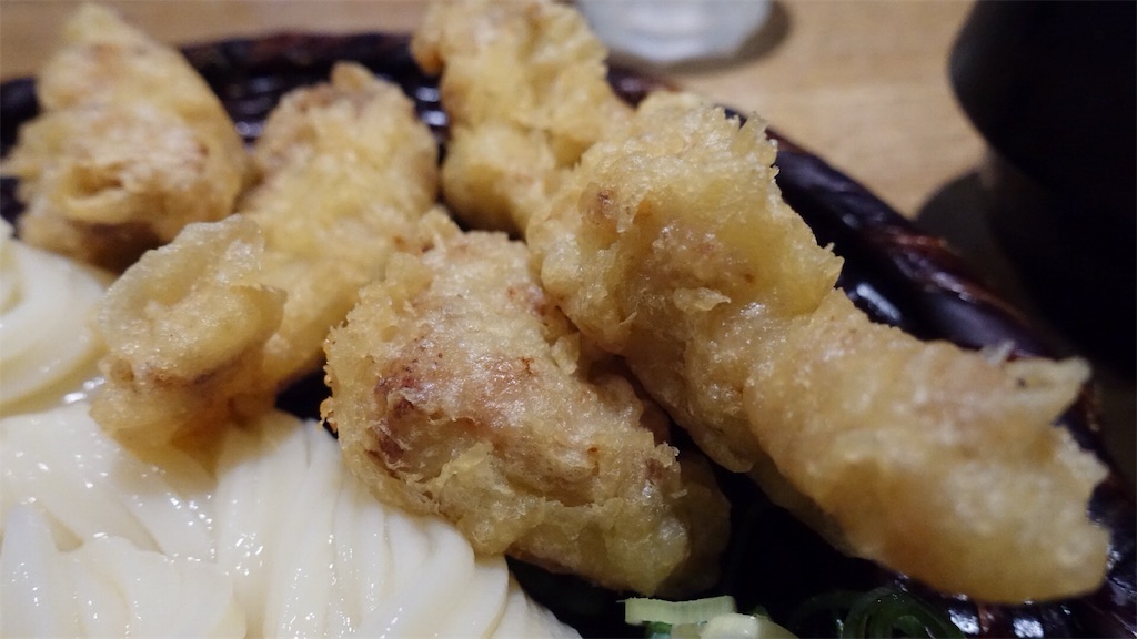 東京都 新宿 うどん 慎 打ちたて、切りたて、茹でたて。並んでも食べたい一杯 かしわ天ざる 1,000円 品川イッコー