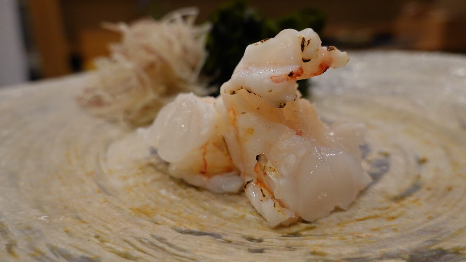 神奈川県 横浜市 関内 なか條 日本最高峰は、なか條に集まる。ピンネタが集まる日本屈指の鮨屋の超名店 寿司 ボタン海老 品川イッコー