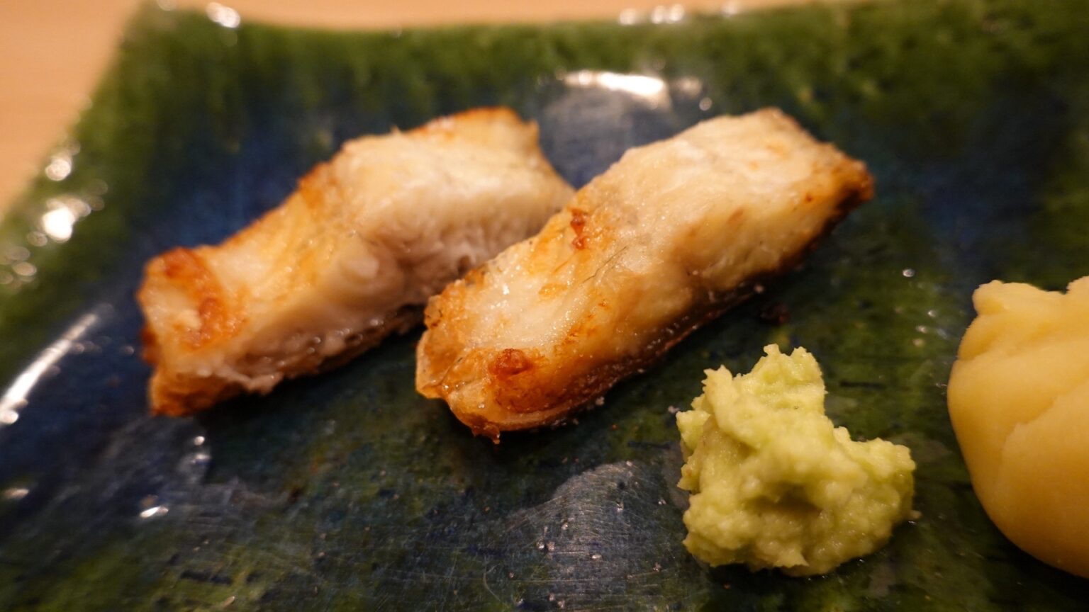 神奈川県 横浜市 関内 なか條 日本最高峰は、なか條に集まる。ピンネタが集まる日本屈指の鮨屋の超名店 寿司 天然のウナギ白焼き 品川イッコー