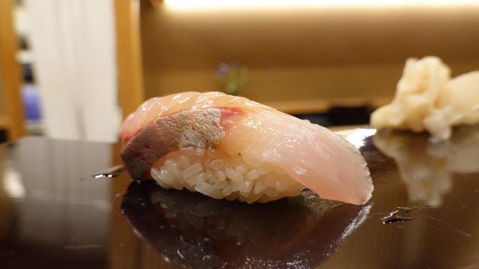 神奈川県 横浜市 関内 なか條 日本最高峰は、なか條に集まる。ピンネタが集まる日本屈指の鮨屋の超名店 寿司  品川イッコー