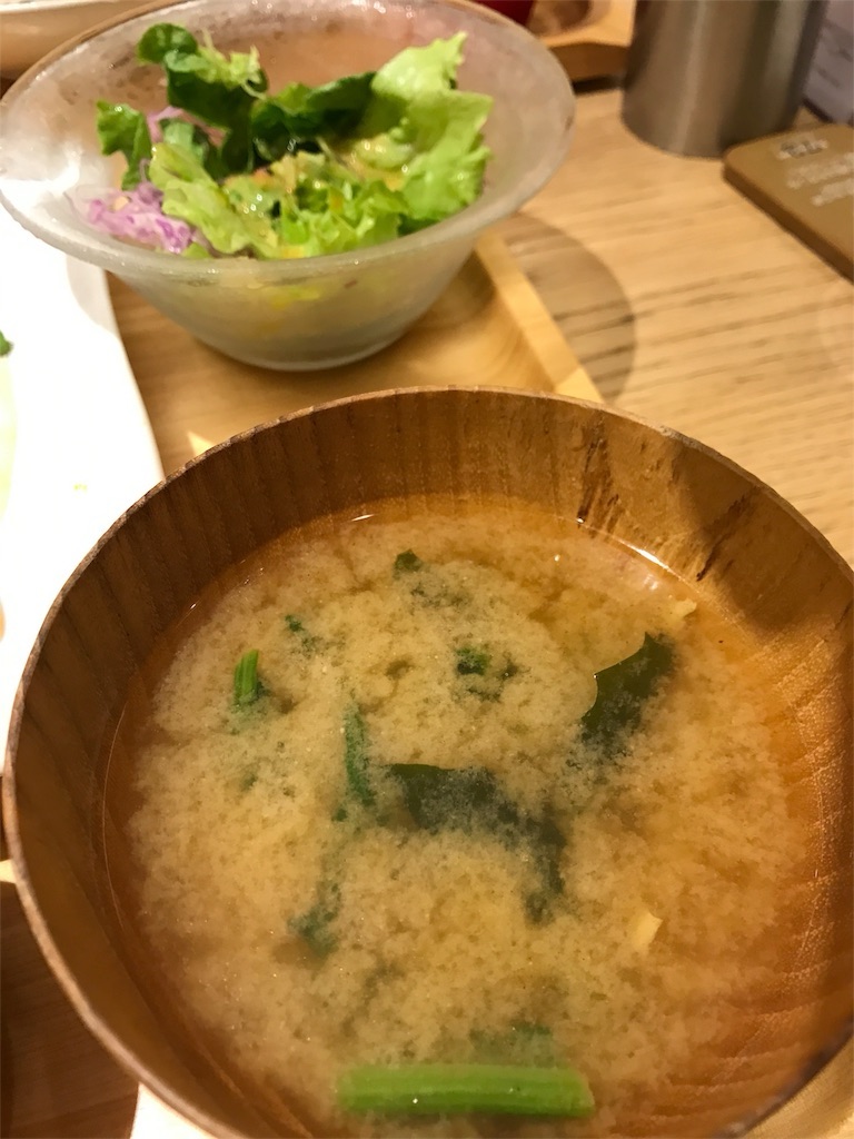 東京都 立川 おぼんdeごはん ルミネ立川店 選べる定食と和食カフェの新定番【考察】 サラダと味噌汁 品川イッコー