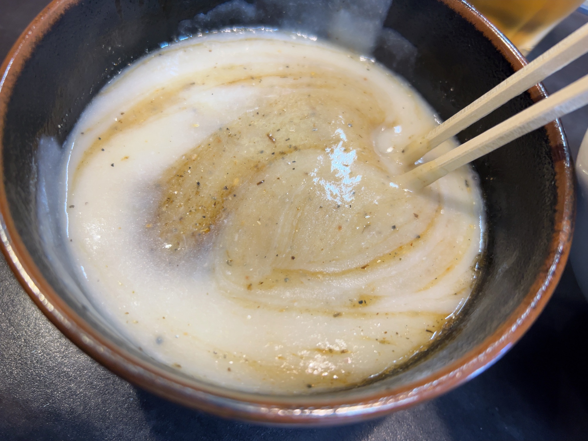 静岡県 新静岡 つけ麺専門店 きじ亭 極太麺に絡みつく超濃厚ドロ系鶏白湯つけ麺 濃厚つけ麺のスープ 品川イッコー