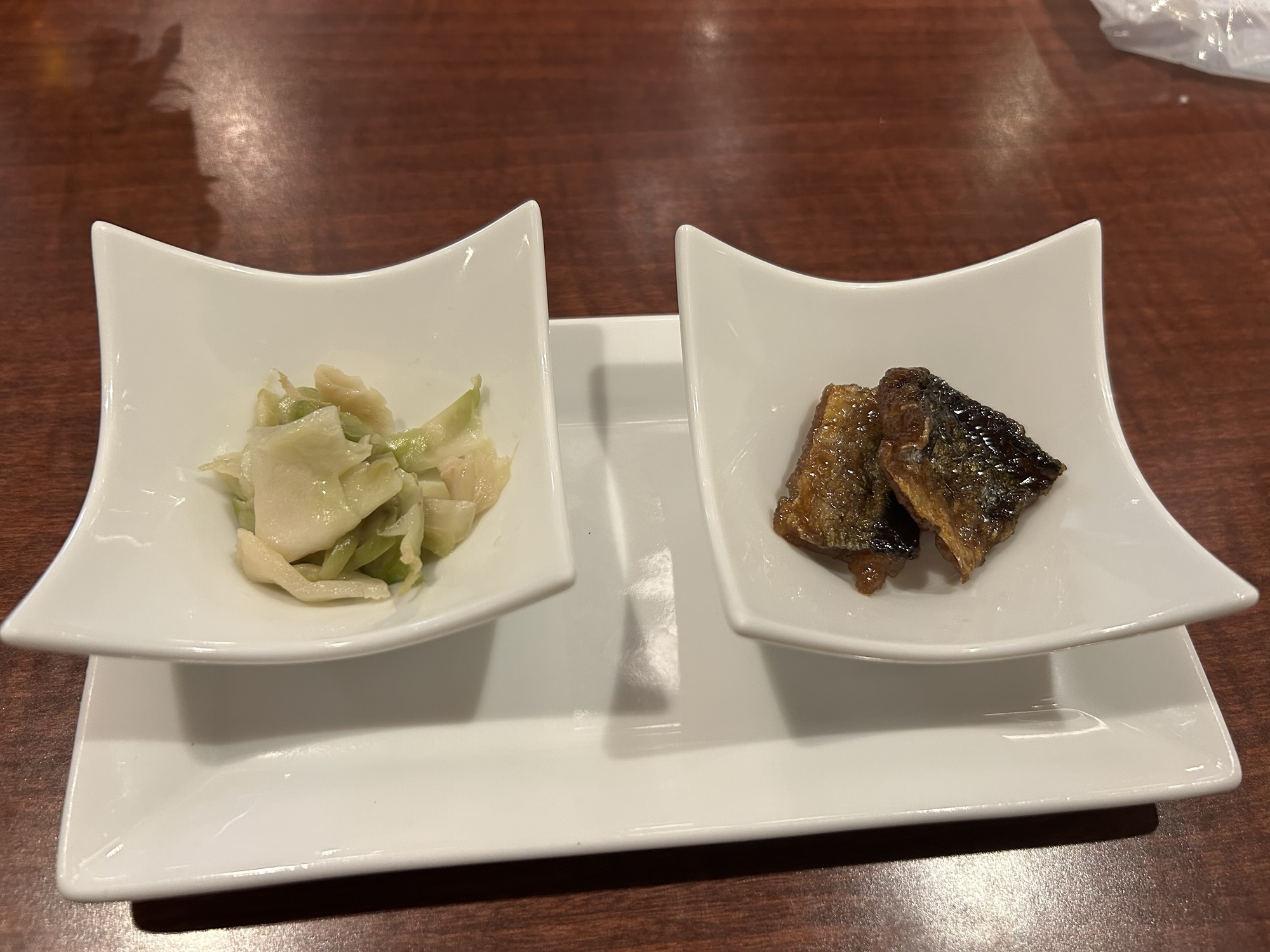 静岡駅 四川飯店　搾菜と秋刀魚の紹興酒漬け