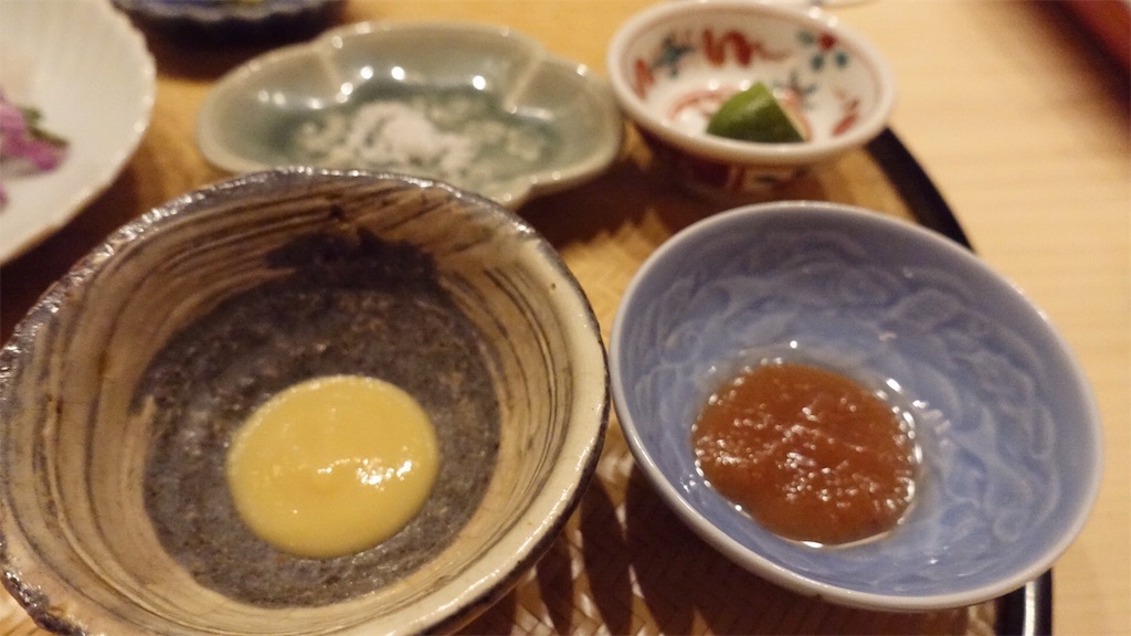 東京都 神楽坂 懐石 小室 若宮町で静かに輝く、本格茶懐石の一軒で極上の鱧料理 酢味噌と梅肉 品川イッコー