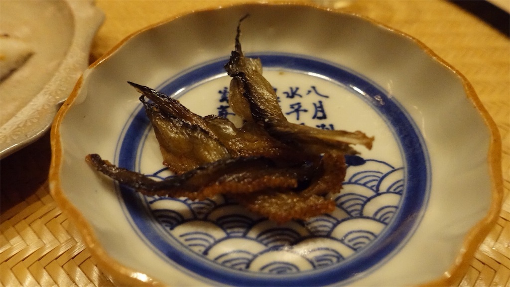 東京都 神楽坂 懐石 小室 若宮町で静かに輝く、本格茶懐石の一軒で極上の鱧料理 鱧のひれと肝 品川イッコー