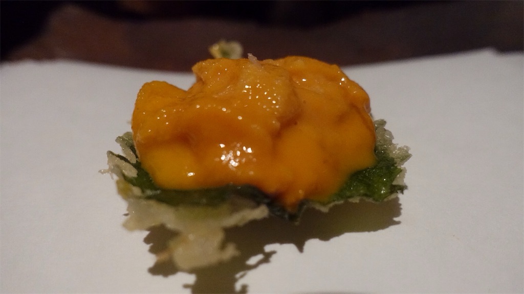 外苑前 天ぷら 元吉 雲丹の大葉乗せ