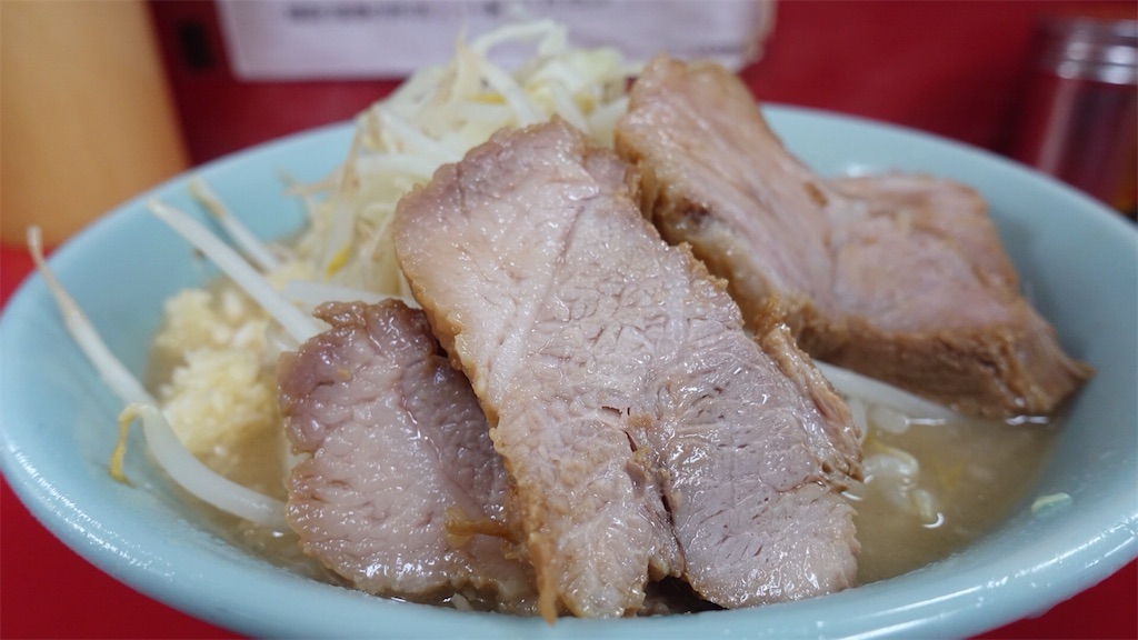 新宿 ラーメン二郎 新宿歌舞伎町店 ぶた入りラーメン