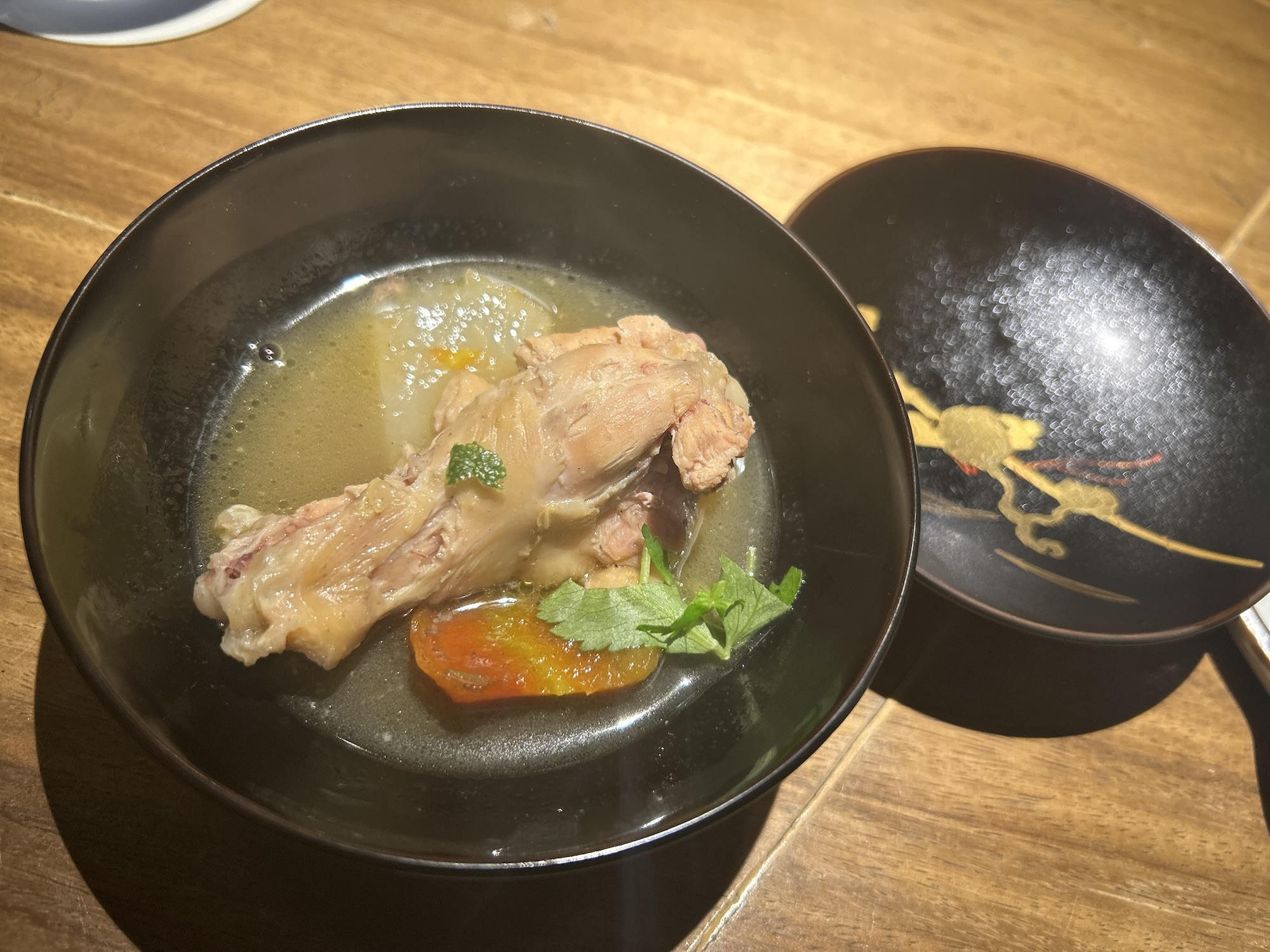 赤羽橋 翔り 手羽元のお椀