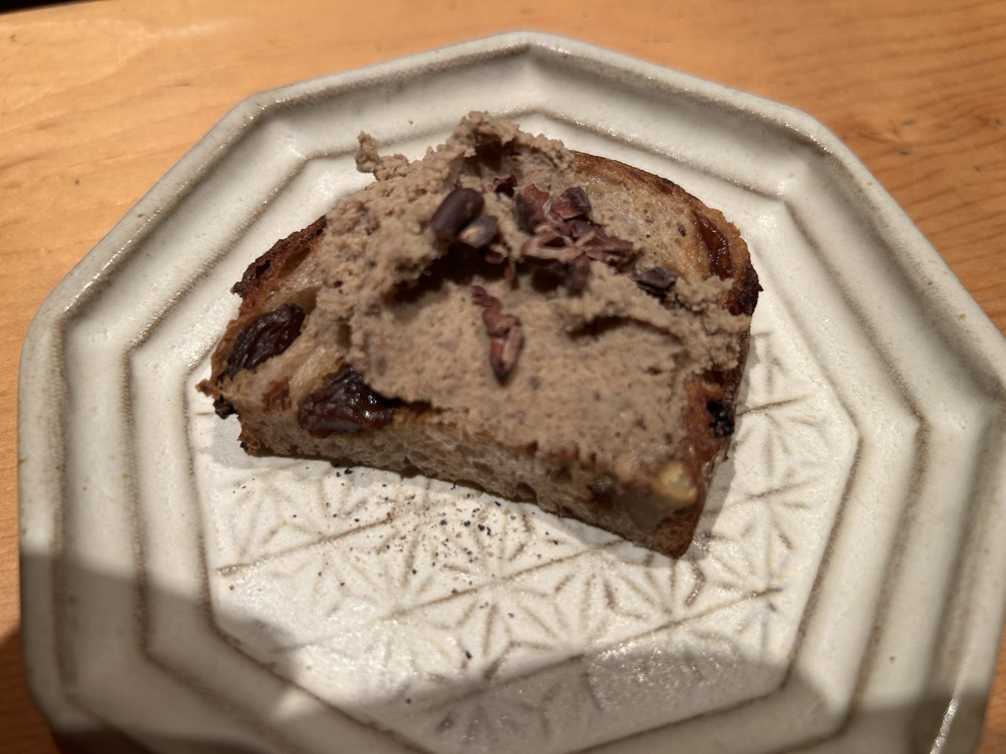 三田 焼鳥 嘉とう レバーパテ