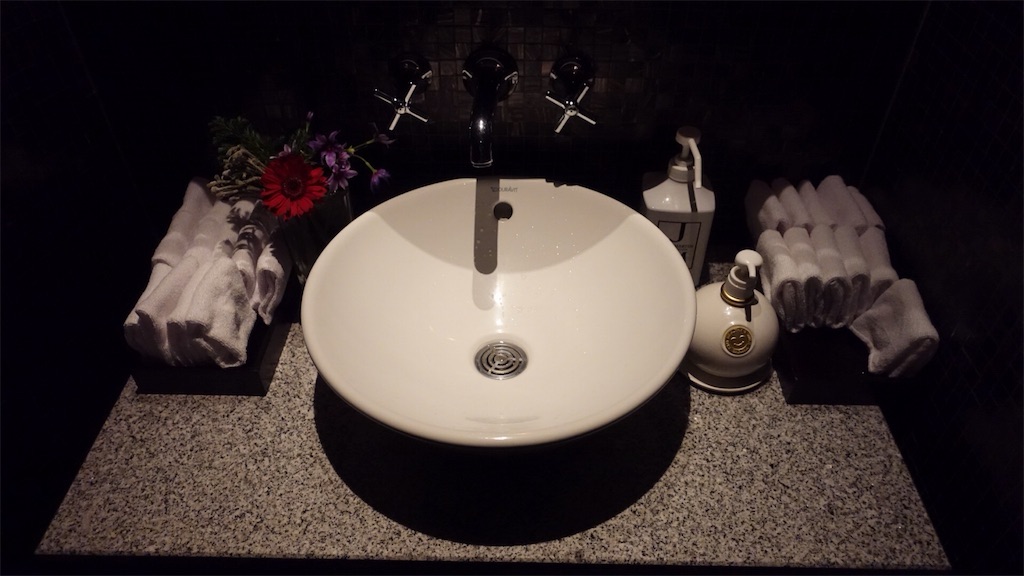 渋谷 タワーズレストラン クーカーニョ トイレ