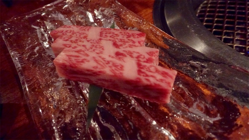 南青山 焼肉 よろにくサーロン