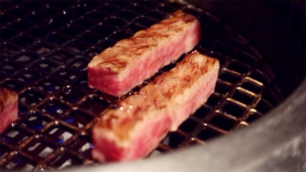 南青山 焼肉 よろにくサーロン