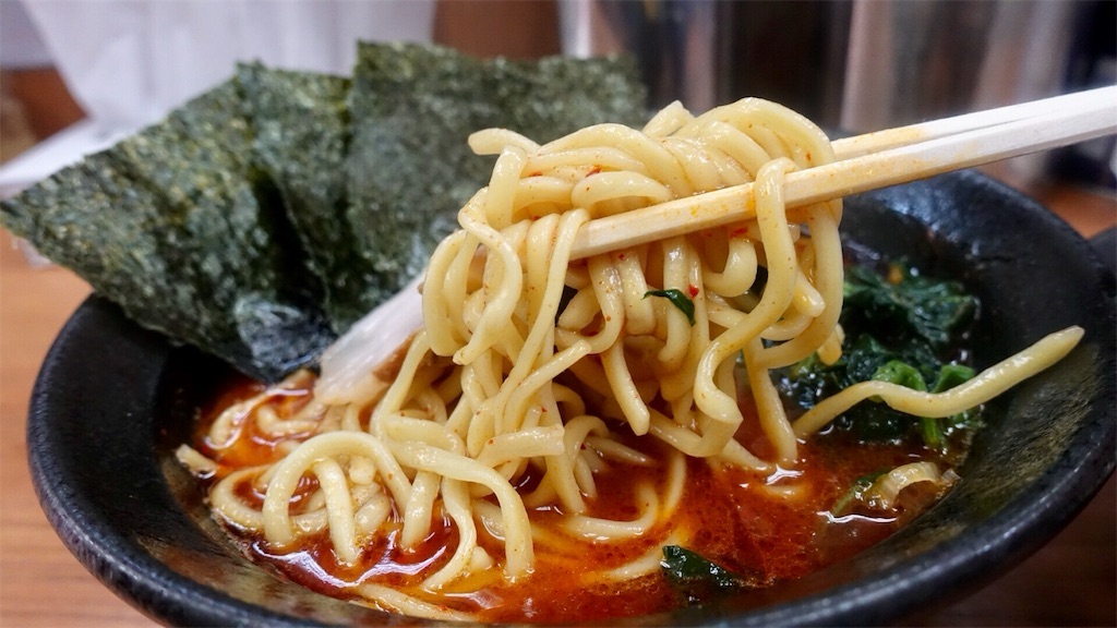 分倍河原 横浜らーめん 若武者 ラーメン