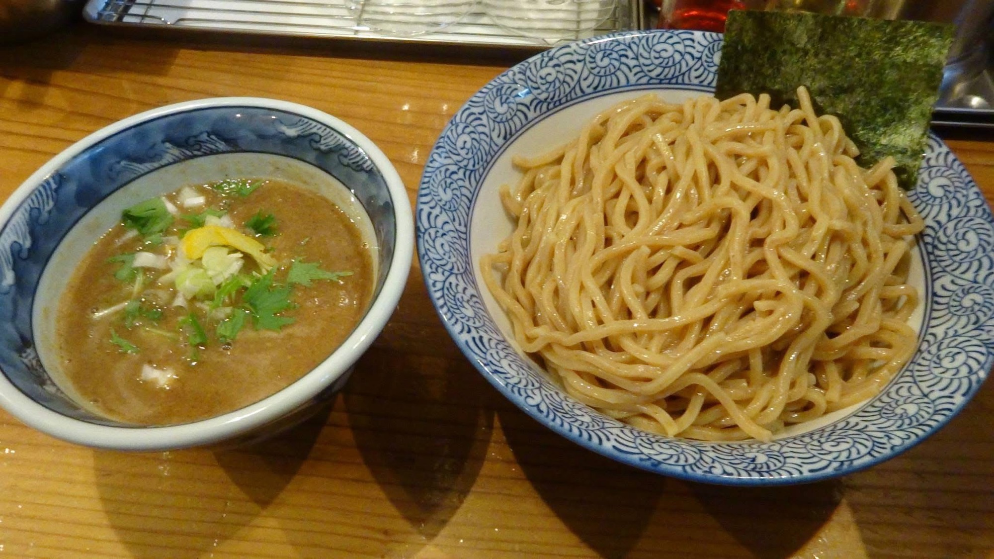 渋谷 道玄坂マンモス 濃厚つけ麺 (胚芽麺)