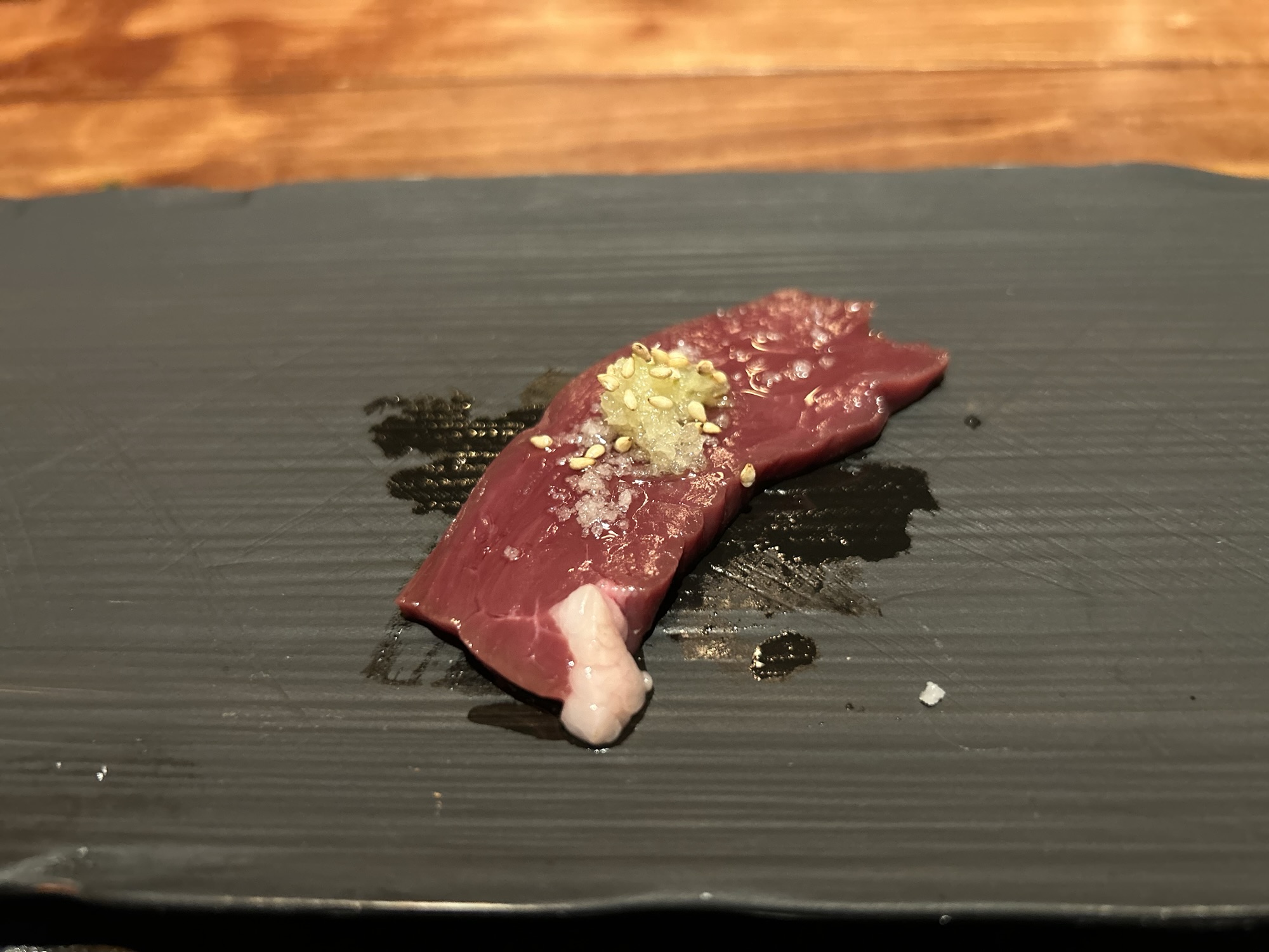 根津 食滋楽 ニタリクジラ