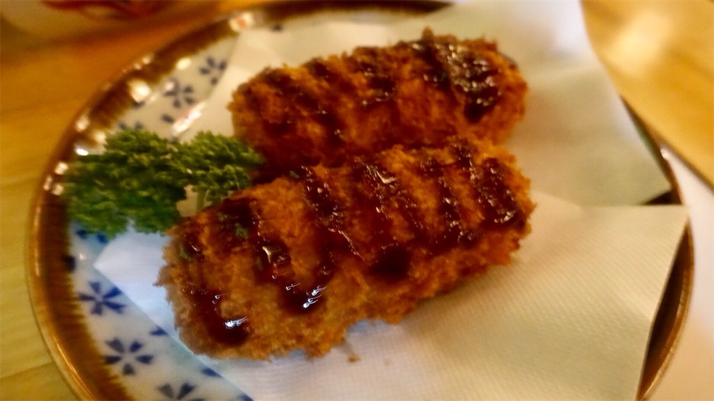 高円寺 炭火串焼き 世界のビール 大万 カニクリームコロッケ