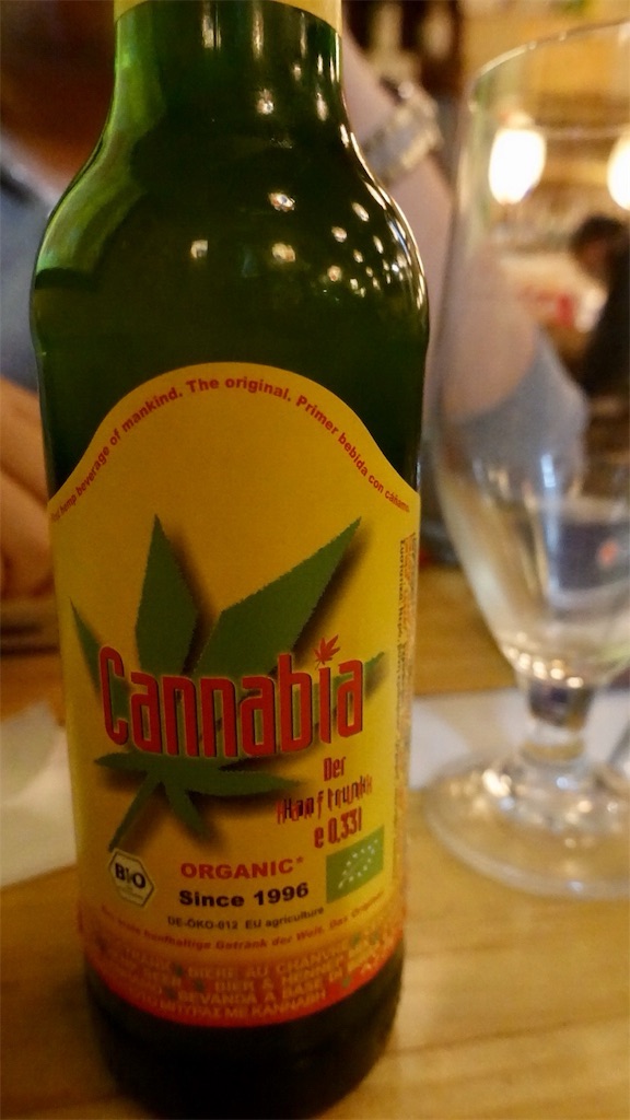 高円寺 炭火串焼き 世界のビール 大万 ビール