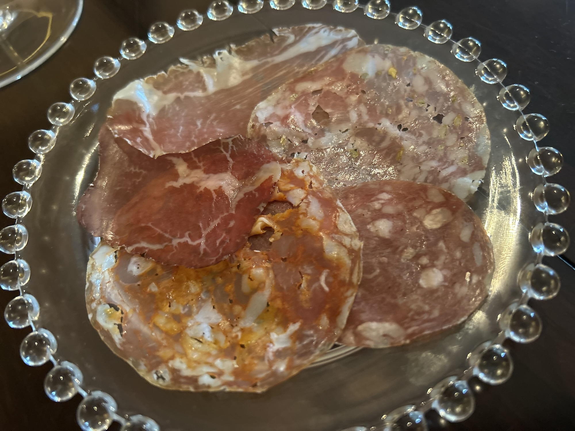 鎌倉 霹靂 生ハムとサラミ盛り合わせ