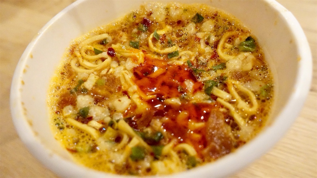 蒙古タンメン中本 カップラーメン 極豚ラーメン 激辛豚骨味噌