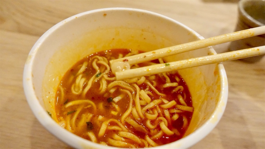 蒙古タンメン中本 カップラーメン 極豚ラーメン 激辛豚骨味噌