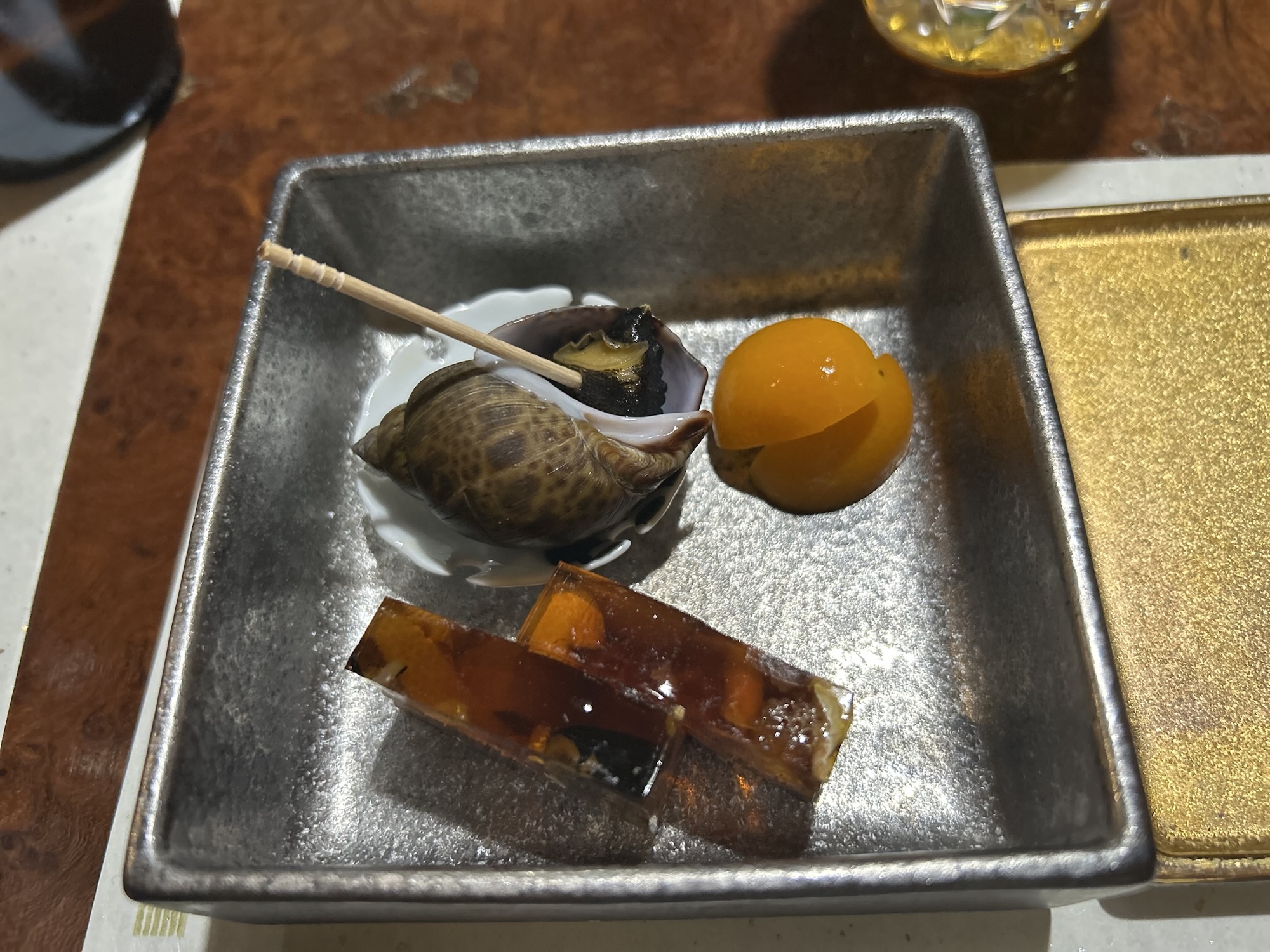 麻布十番 小やなぎ 煮凝り 本つぶ貝 金柑