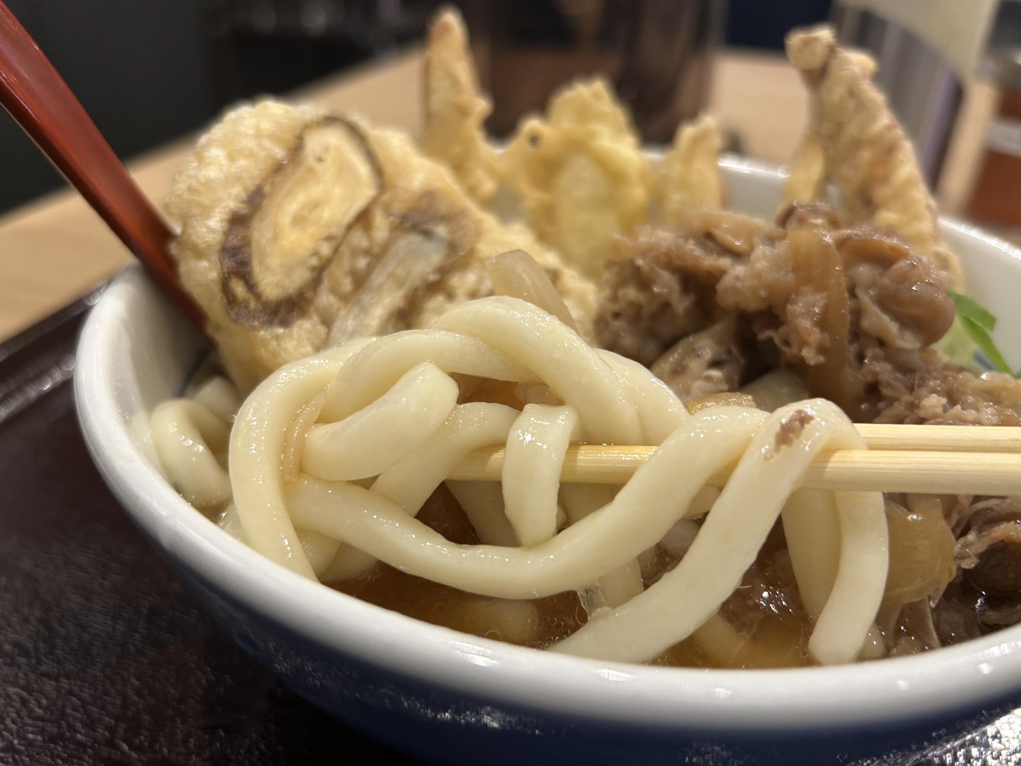 原宿 因幡うどん ハラカド店 肉ごぼう天うどん