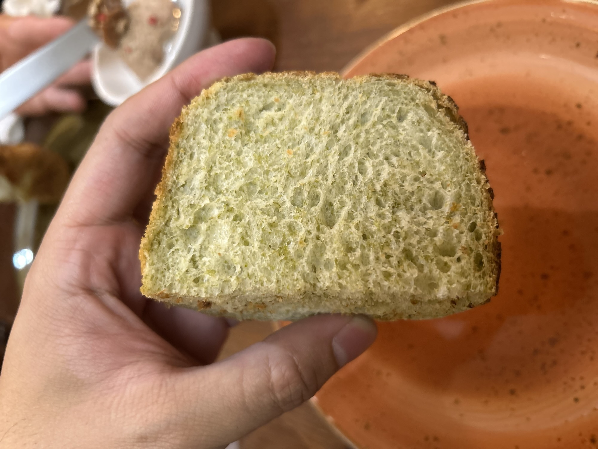 神泉 ミネバル パン