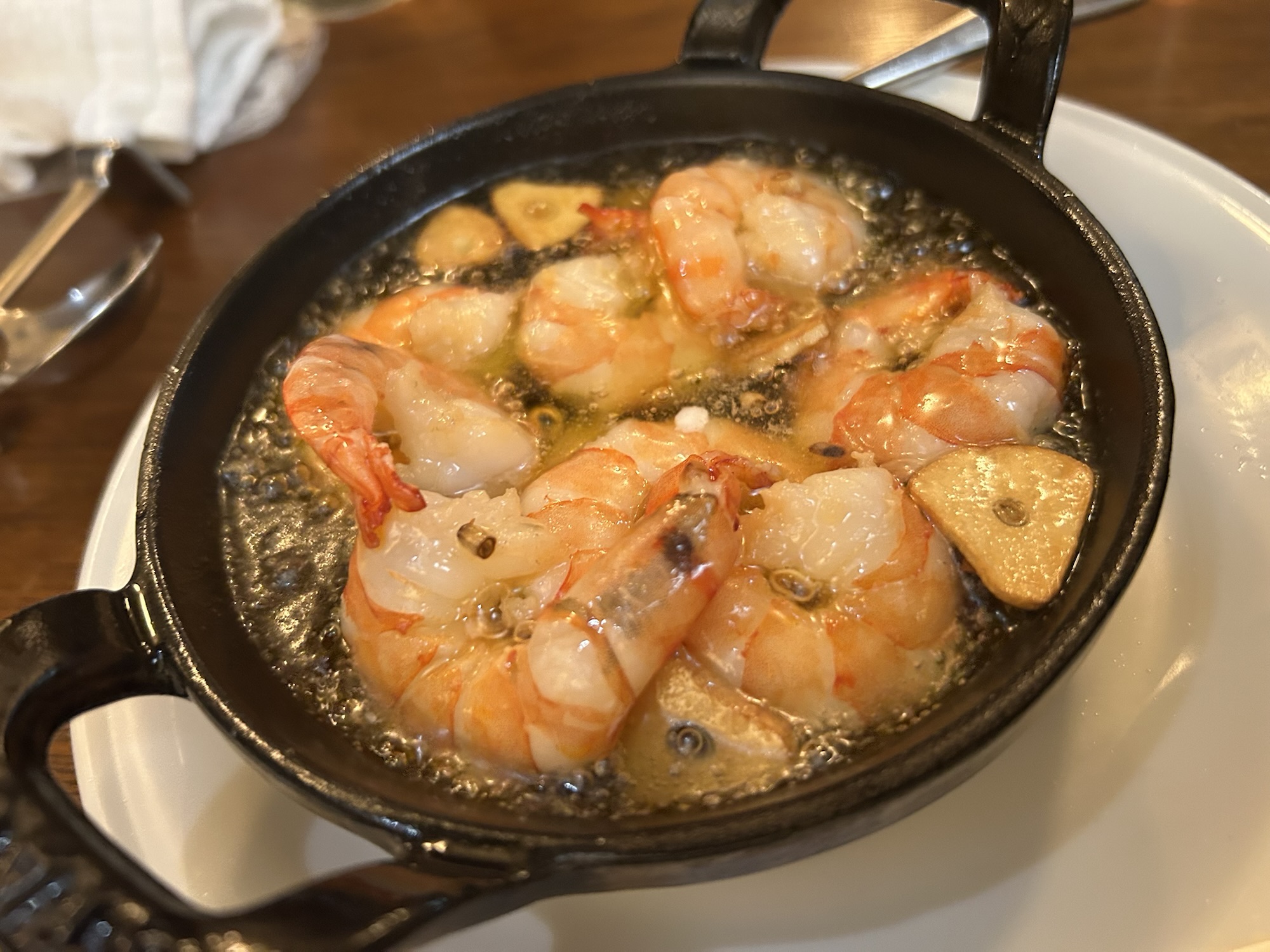 神泉 ミネバル 海老アヒージョ