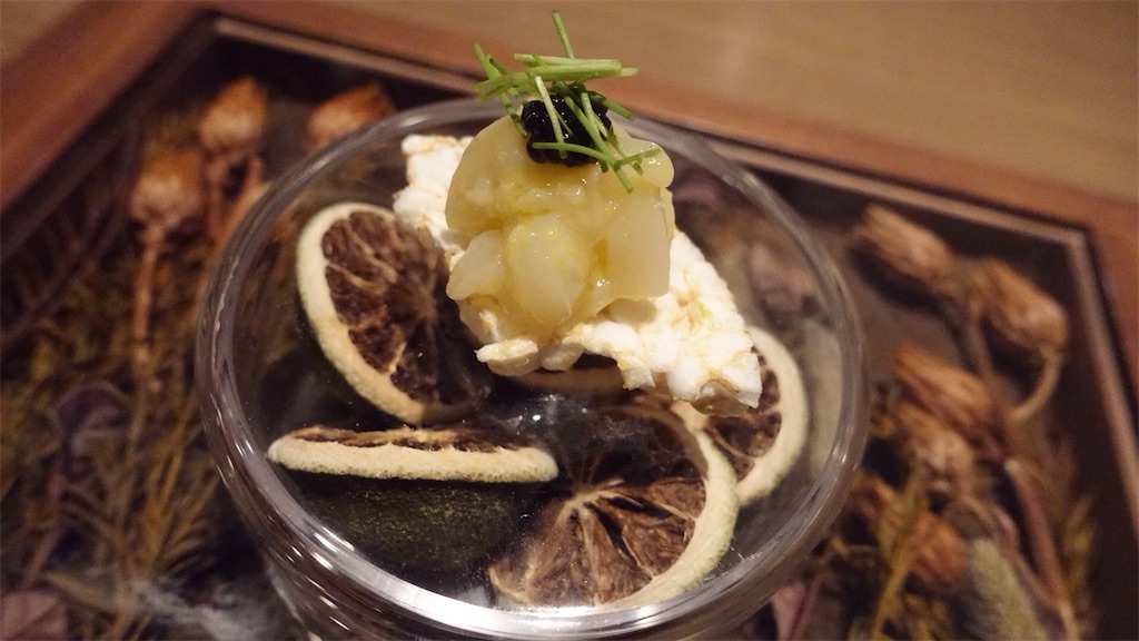 表参道 ラチュレ お米の御煎餅、烏賊の和え物、キャビア、メネギ