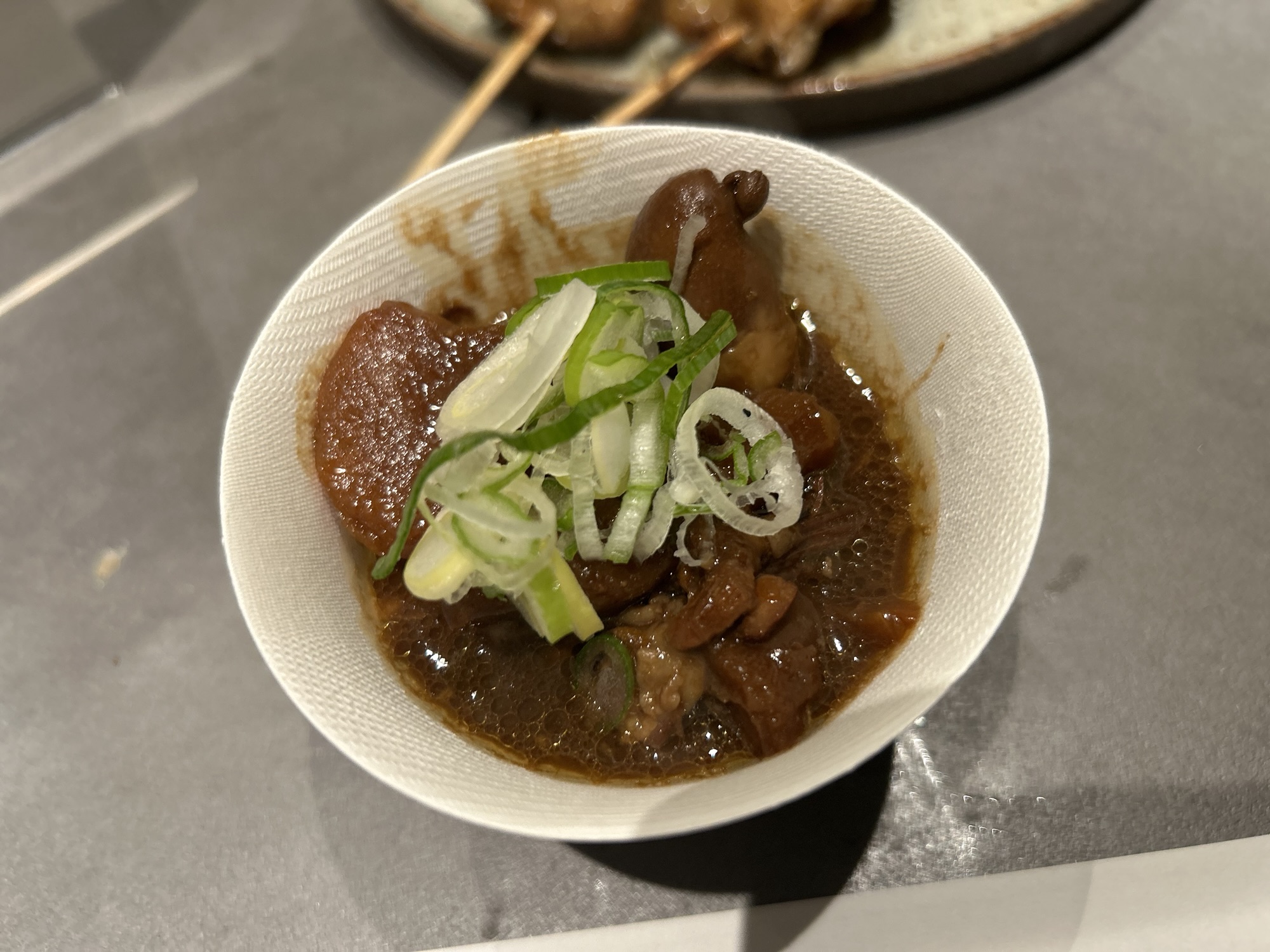 田町 芝浦とりまち とりまち名物鶏の煮込み