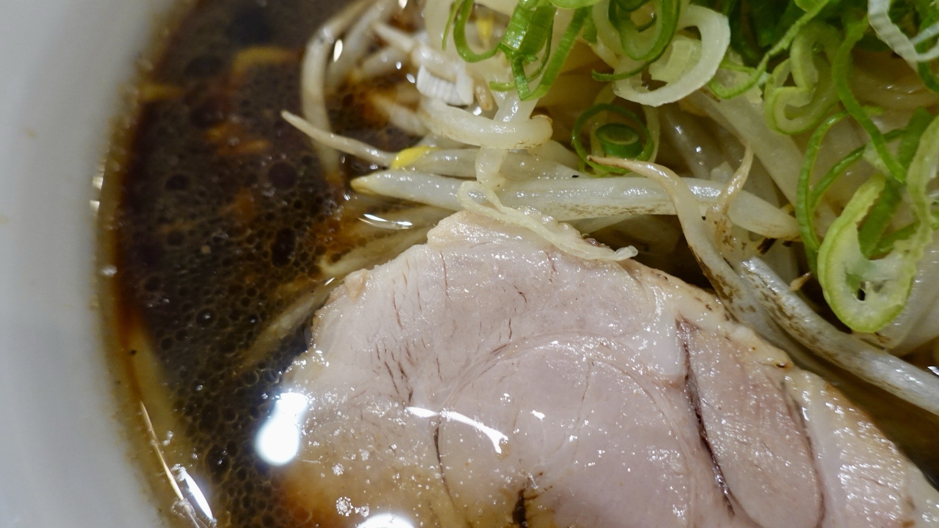 江戸川橋 三ん寅 醤油らーめん