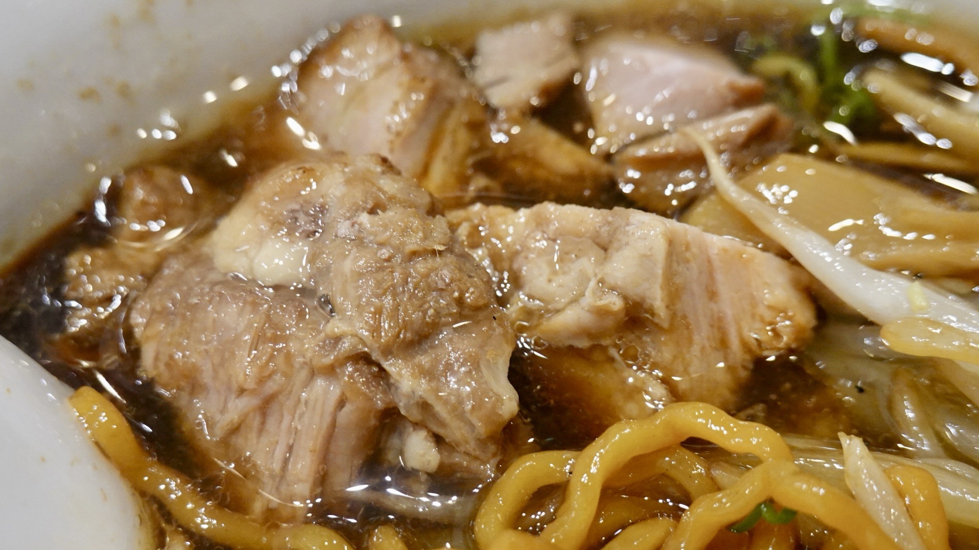 江戸川橋 三ん寅 醤油らーめん