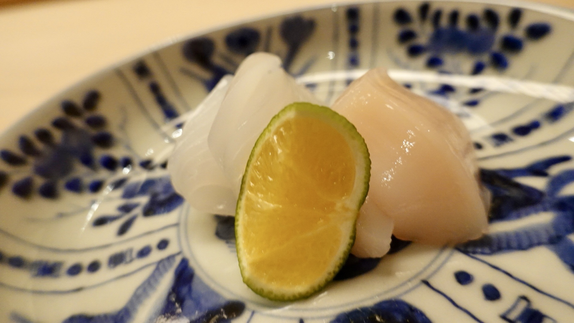 広尾 鮨 陸 アオリイカと帆立のお造り