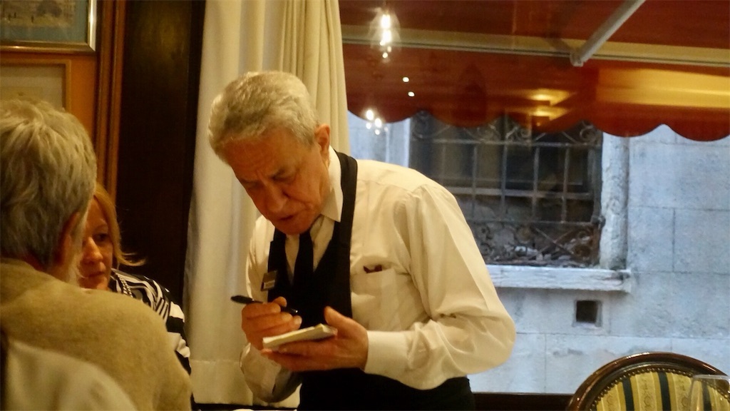 ヴェネツィア Vecia Cavana 店員