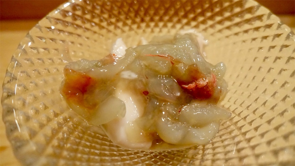 日吉町 鮨 かんざき ボタン海老の海老味噌の塩辛と真鯛の白子