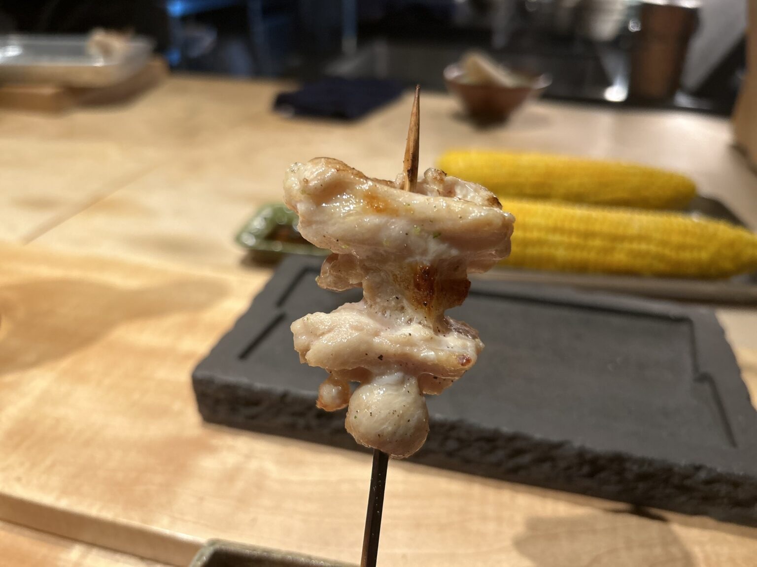 薬院大通 焼き鳥 とりら 手羽先