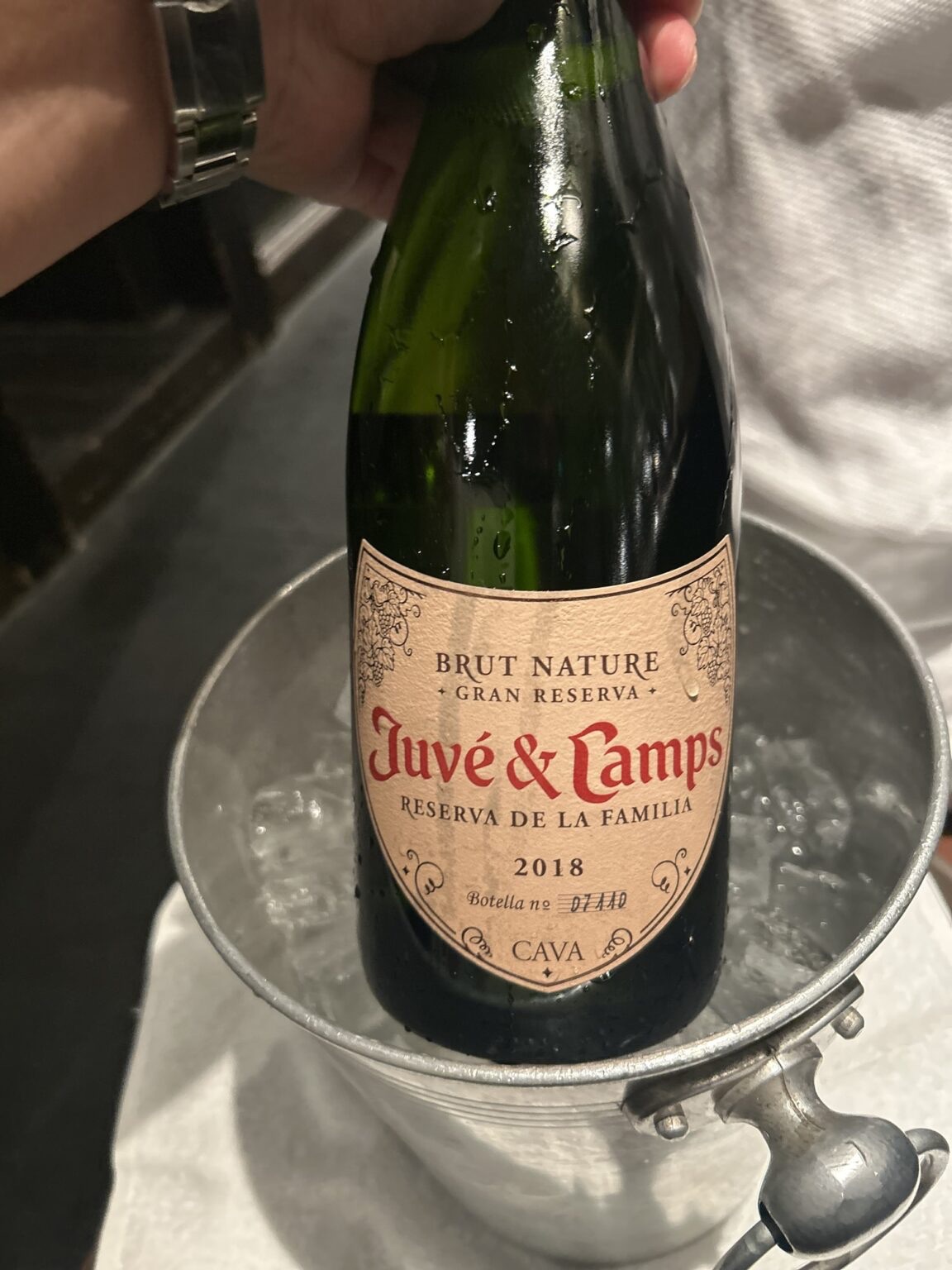 六本木 またぎ ワイン